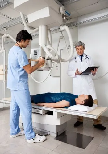 trabajo tecnico radiodiagnostico francia